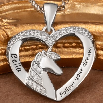 Personalisierte Einhorn-Namens-Herz-Halskette für kleines Mädchen